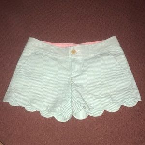 Lily Pulitzer seersucker scalloped shorts